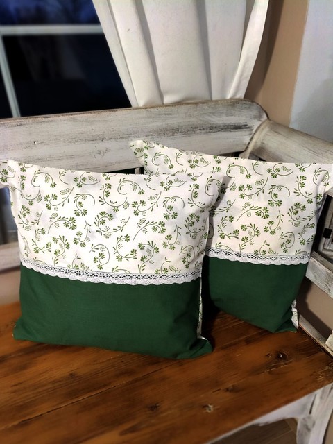 Polštáře – zelená/bílá, krajka